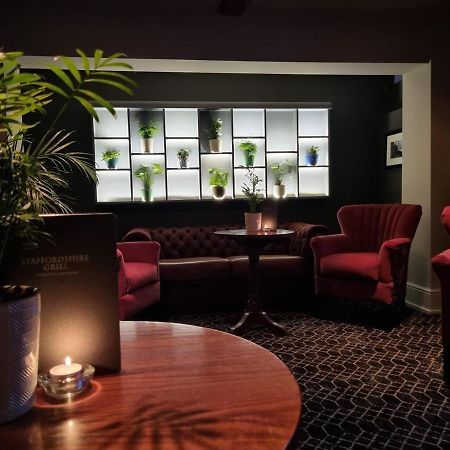The Lion Hotel Brewood Экстерьер фото