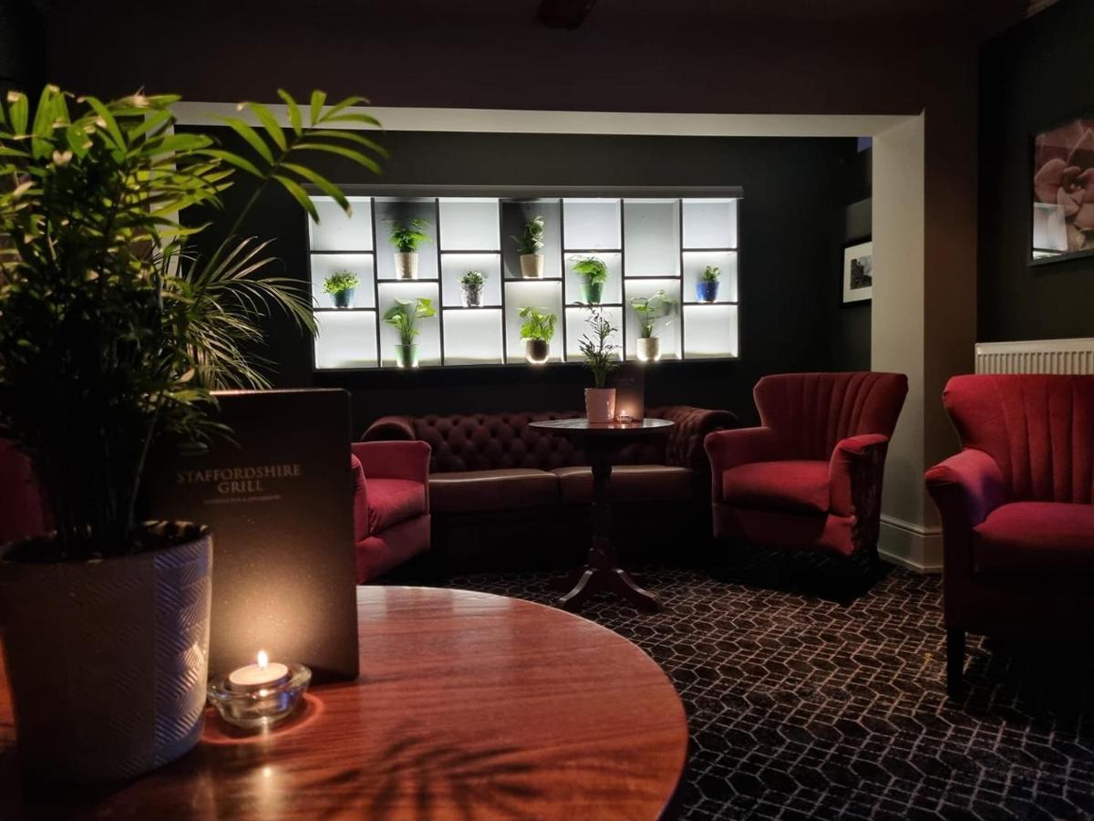 The Lion Hotel Brewood Экстерьер фото