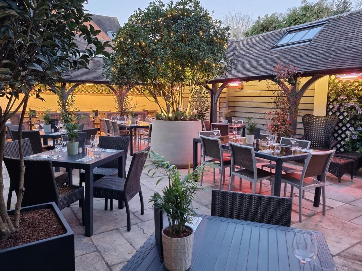 The Lion Hotel Brewood Экстерьер фото