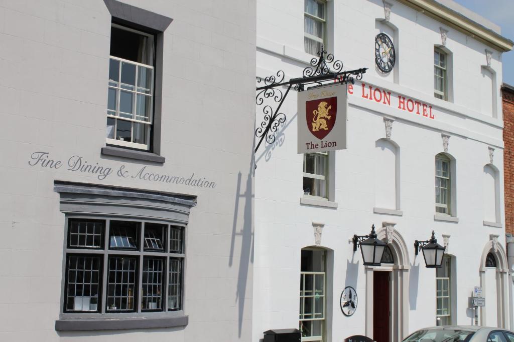 The Lion Hotel Brewood Экстерьер фото