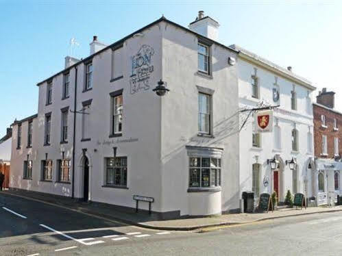 The Lion Hotel Brewood Экстерьер фото